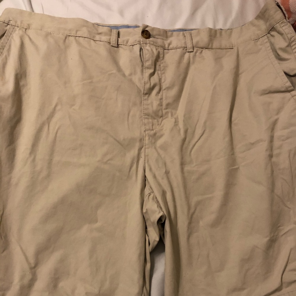 Tommy Hillfiger khaki shorts, 46 waist